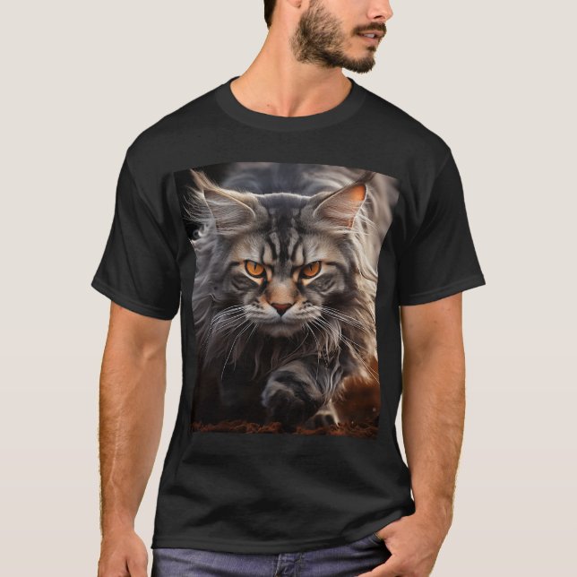 Maine Coon Cat hunting T-Shirt (Front)