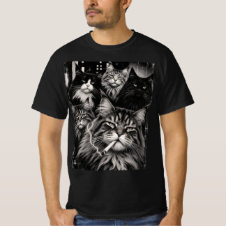 Maine Coon Crew Black and White Grunge Cat Art T-Shirt