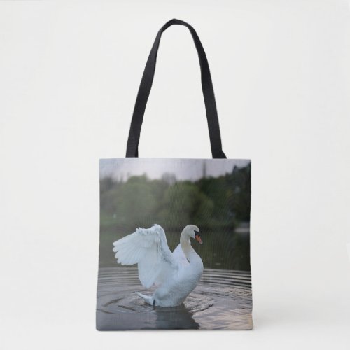 Majestic Swan   Tote Bag