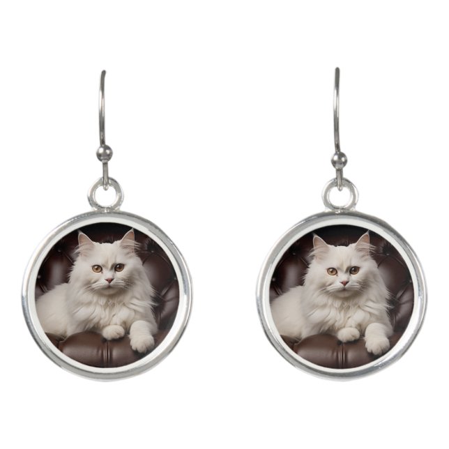 Majestic white cat earrings (Front)