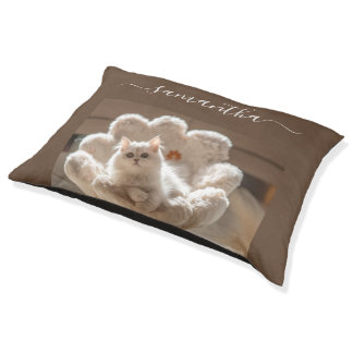 Majestic white cat lover pet bed