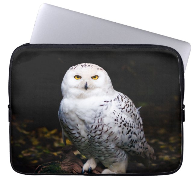 Majestic winter snowy owl laptop sleeve (Front)