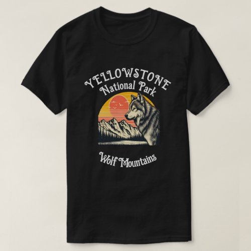 Majestic Wolf Roaming Highlands T_Shirt