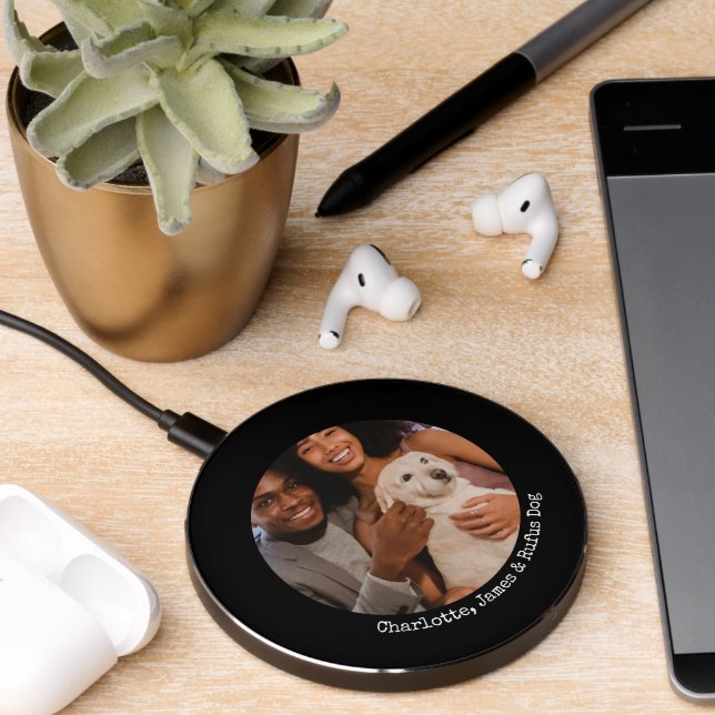 Make your own custom made personalized wireless charger  (Desk 2)