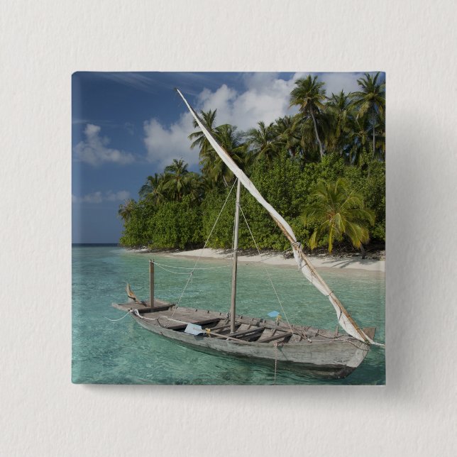 Maldives, North Male Atoll, Island of Kuda Button (Front)