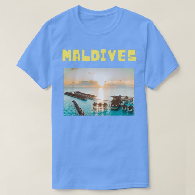 Maldives water bungalows sun shine T-Shirt (Design Front)