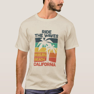 Malibu Beach Vintage Surf Design T-Shirt