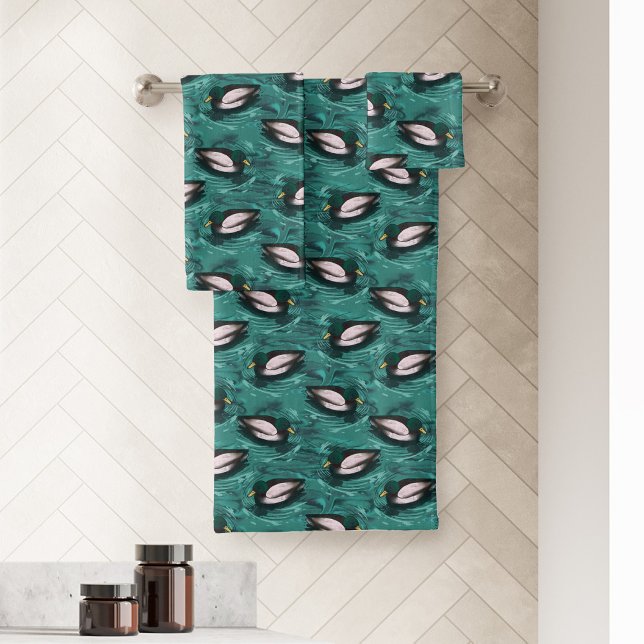 Mallards Swimming in the Water Pattern Bath Towel Set (Mallards swimming in the water bath towel set)