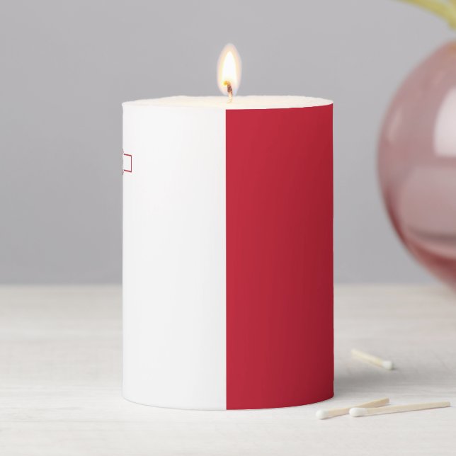 Malta flag pillar candle (In Situ)