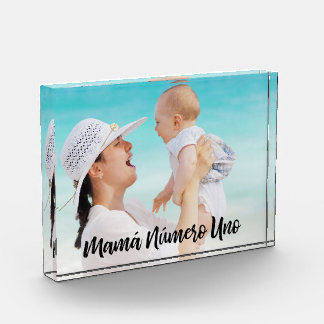Mamá Número Uno Modern Script Custom Photo Acrylic Award