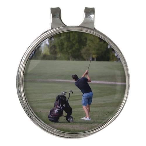 Man swinging a Golf club Best Golf Hat Clip