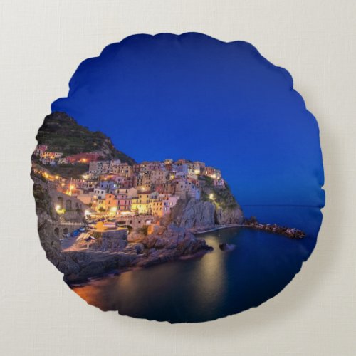 Manarola town in the Cinque Terre in the evening Round Pillow