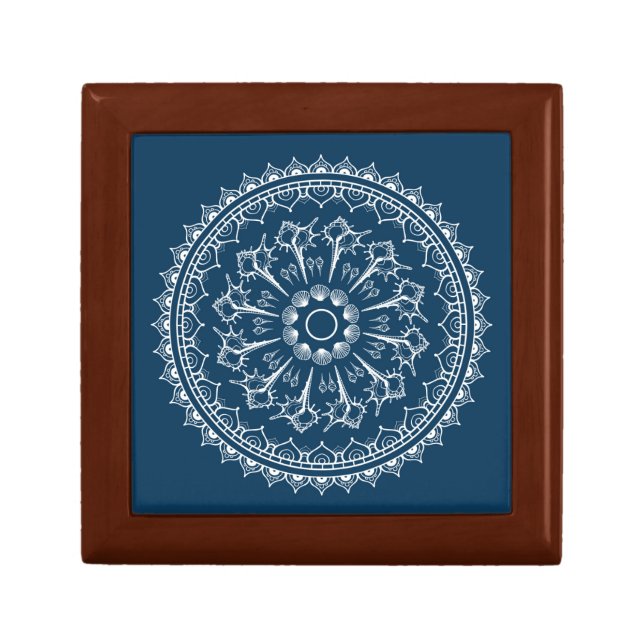 Mandala Made Of Seashells Gift Box (Front)