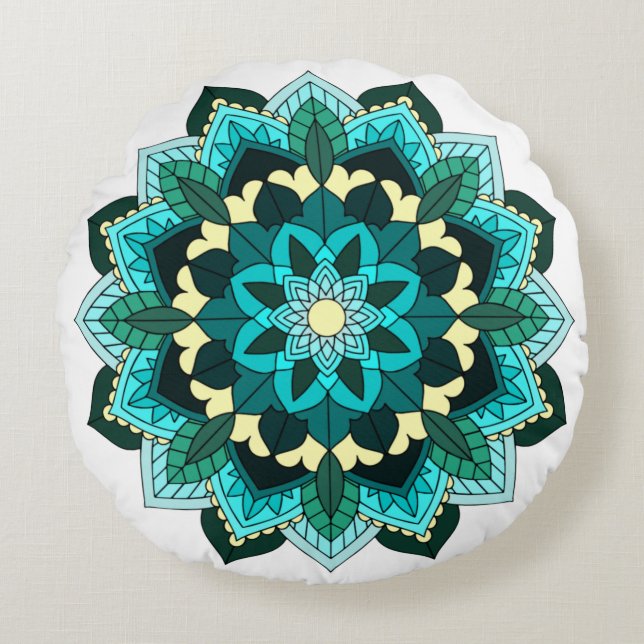 Mandala Pattern 02 in aqua Round Pillow (Front)