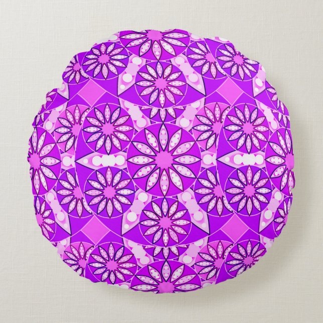 Mandala pattern, violet, orchid and pink round pillow (Front)