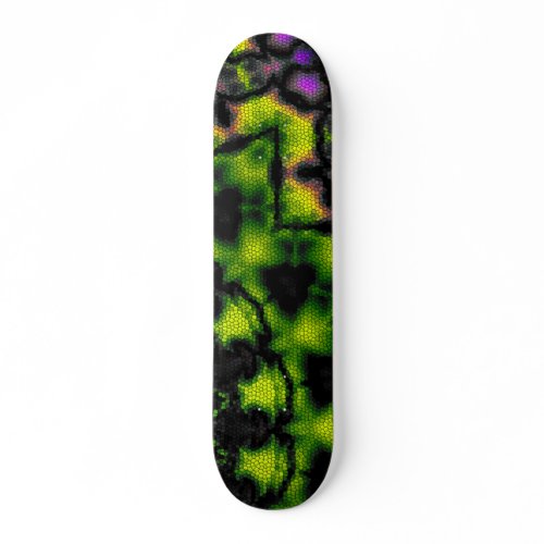 Mandala round pattern kaleidoscope  Skateboard