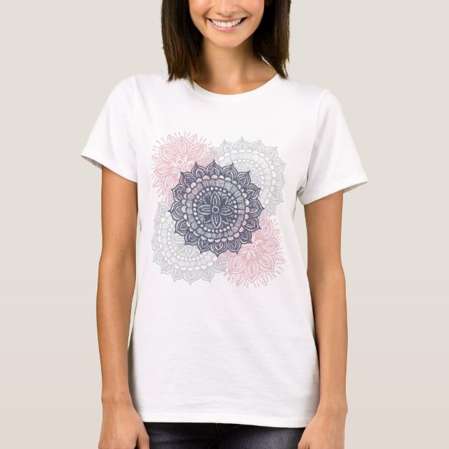 Mandala Tracery Ornament Pattern T-Shirt (Front)