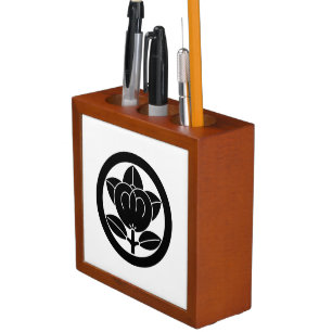 Mandarin orange in a circle desk organizer