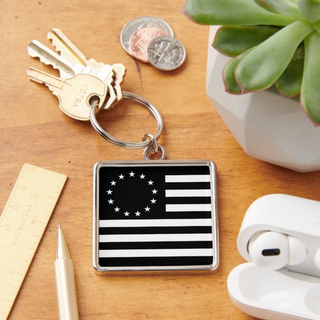 Manga, Betsy Ross Flag or Circle American Flag Keychain (Desk)
