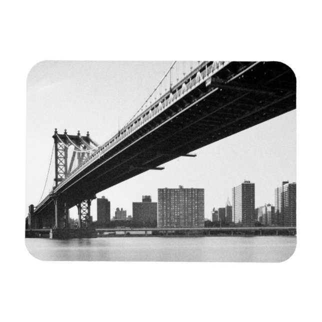 Manhattan Bridge and skyline, New York, US. Magnet (Horizontal)