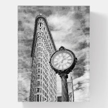 Manhattan Flatiron Building and Clock paperweight