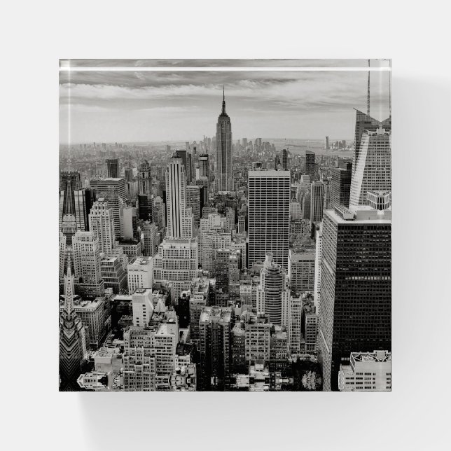 Manhattan, New York Paperweight (Front)