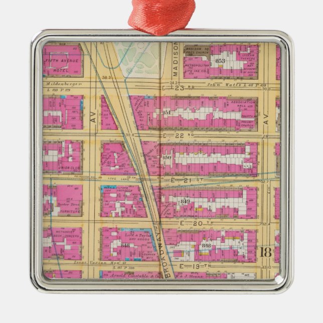 Manhatten, New York 12 Metal Ornament (Front)