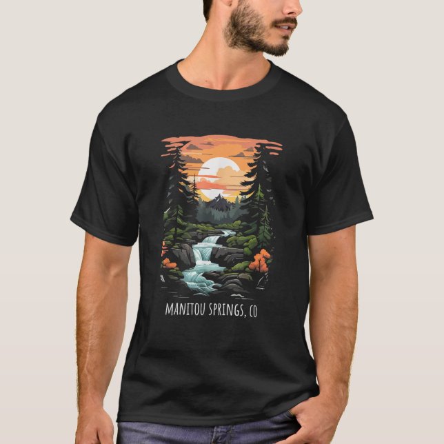 Manitou Springs CO USA Scenic Mountain Sunset Retr T-Shirt (Front)