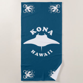 Manta Ray Diving in Kona, Hawaii Beach Towel