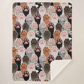 Many Cat Paws Pattern
