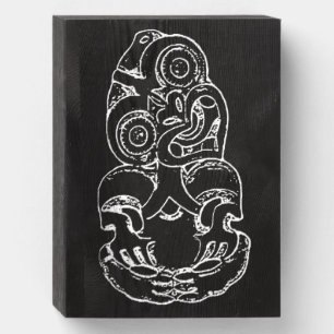 Maori Hei-Tiki Sketch - White Wooden Box Sign