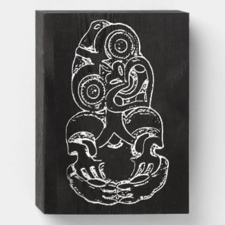 Maori Hei-Tiki Sketch - White Wooden Box Sign