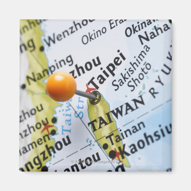 Map pin placed in Taipei, Taiwan on map, Magnet (Front)