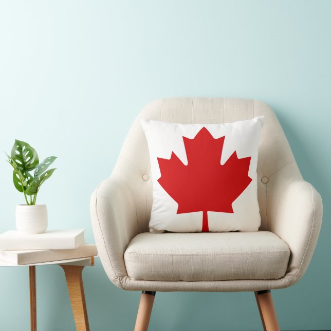 Maple leaf throw pillow (Chair)