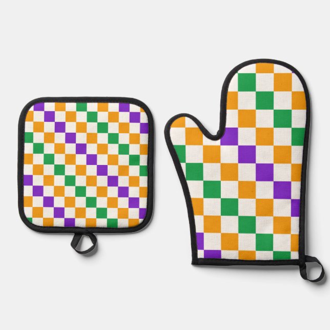 Mardi gras diagonal checkerboard pattern oven mitt & pot holder set (Front)