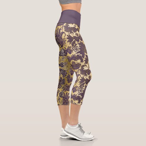 Mardi Gras Gold and Purple Masquerade Masks Capri Leggings