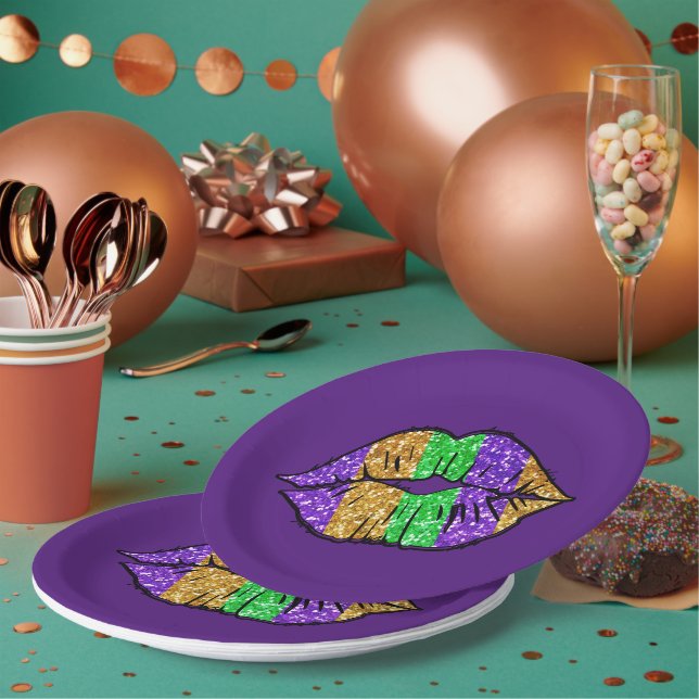 Mardi Gras Kiss Paper Plates (Multi)