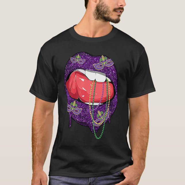 Mardi Gras Lips Queen Carnival Costume Purple & Go T-Shirt (Front)