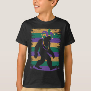 Mardi Gras Sasquatch Funny Bigfoot Party For Men A T-Shirt