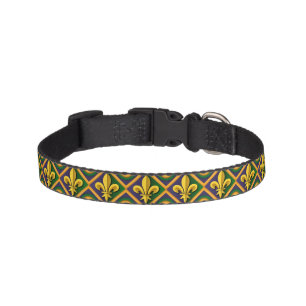 Mardi grass pattern with golden fleur-de-lis pet collar