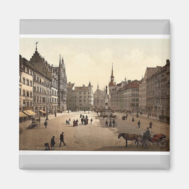 Marienplatz, Munich, Bavaria, Germany magnificent Magnet (Front)