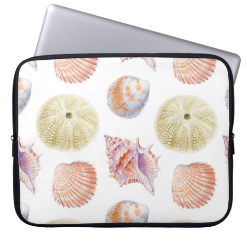 Marine seamless patern of sea shells Watercolor i Laptop Sleeve