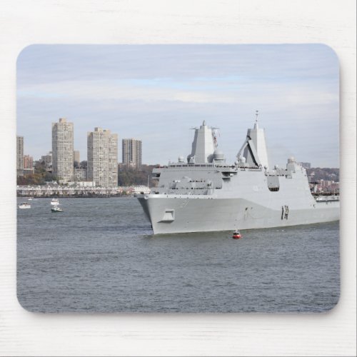 Marines and sailors man the rails mouse pad