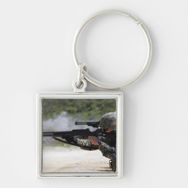 Marines firing shotguns keychain (Front)
