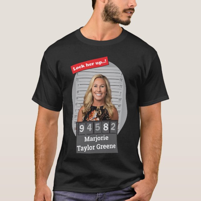       Marjorie Taylor Greene🤣 Funny Mugshot Novel T-Shirt (Front)