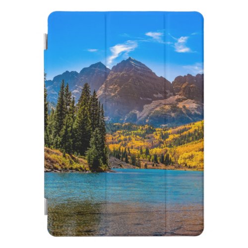 Maroon Bells in Aspen Colorado  iPad Pro Cover