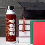 Maroon Gold Class of 2024 Personalized Graduation Water Bottle<br><div class="desc">This classic maroon gold custom senior graduate water bottle features bold white typography reading class of 2024 in varsity letters for a high school or college graduation party keepsake gift. Customize with your name in elegant gold script underneath for a great commemorative favor.</div>