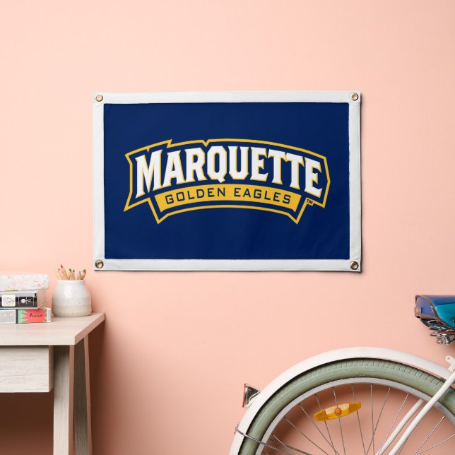 Marquette Golden Eagles Logo Pennant (Insitu 2)