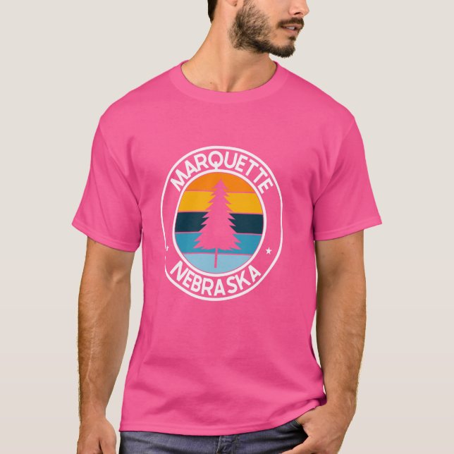 Marquette Nebraska NE USA City Pride Retro Sunset T-Shirt (Front)