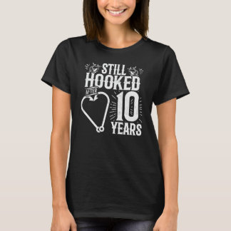 Married 10 Years - Fishing Couple - 10th Wedding A T-Shirt